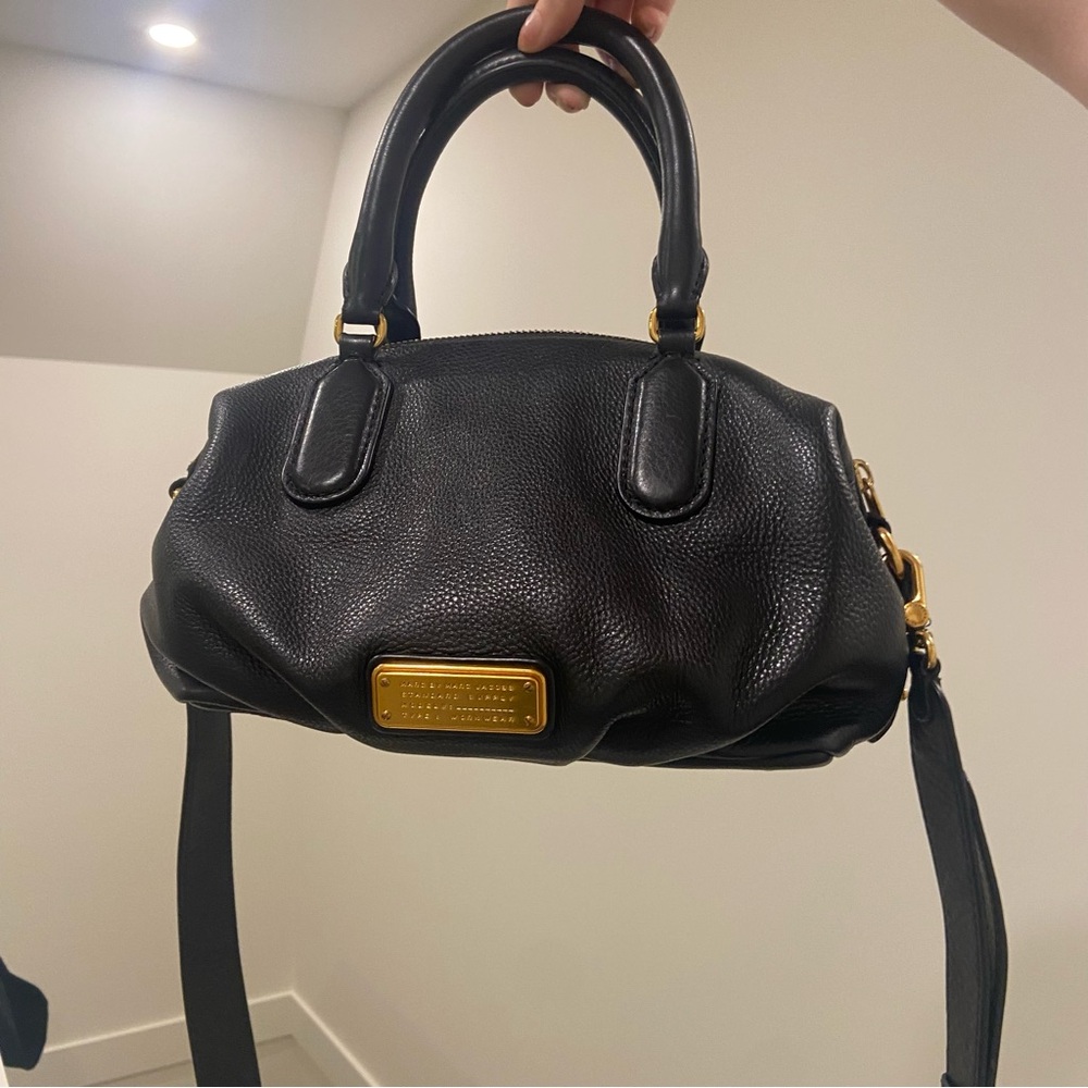 Marc Jacobs black leather crossbody bag